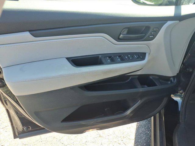Photo of 2018 Crystal Black Pearl Honda Odyssey