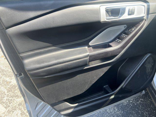 Photo of 2020 Silver Ford Explorer