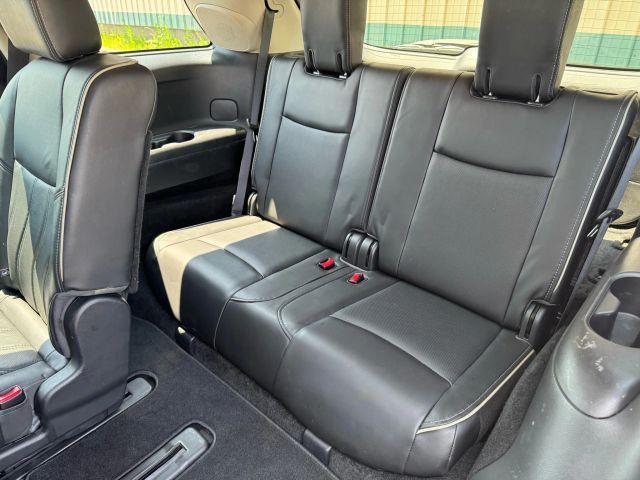 Photo of 2019 Majestic White INFINITI QX60
