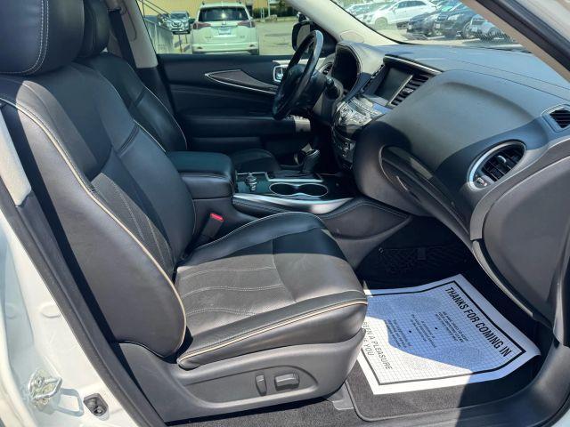 Photo of 2019 Majestic White INFINITI QX60