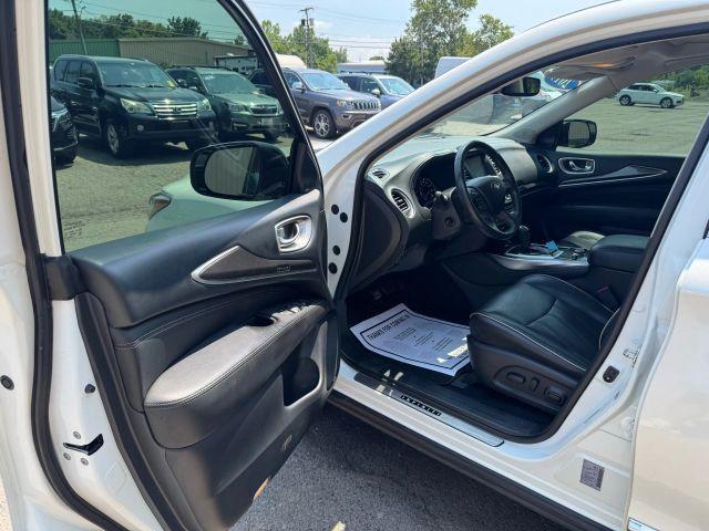 Photo of 2019 Majestic White INFINITI QX60