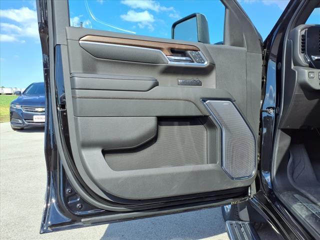 Photo of 2024 Black Chevrolet Silverado 1500