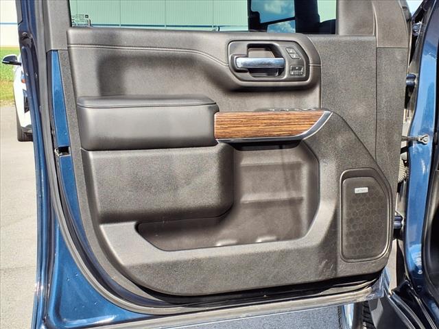Photo of 2022 Northsky Blue Metallic Chevrolet Silverado 2500