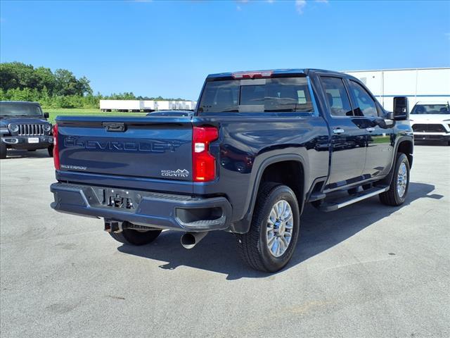 Photo of 2022 Northsky Blue Metallic Chevrolet Silverado 2500