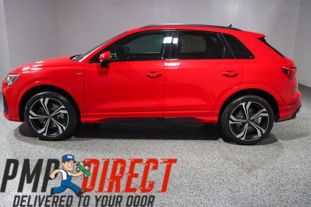 Photo of 2023 Tango Red Metallic Audi Q3