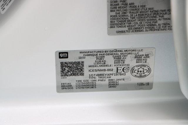 Photo of 2023 White GMC Sierra 2500