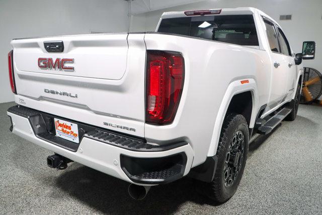 Photo of 2023 White GMC Sierra 2500