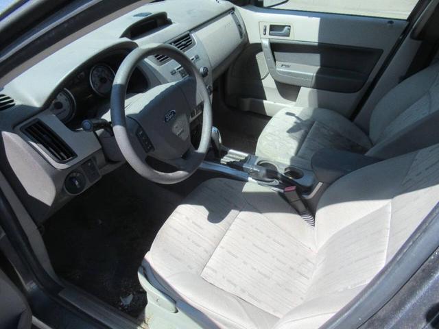 Photo of 2010 Gray Ford Focus