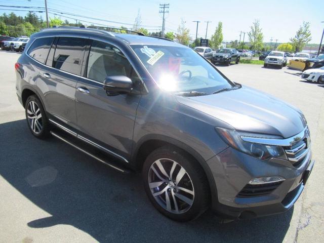 Photo of 2016 Gray Honda Pilot