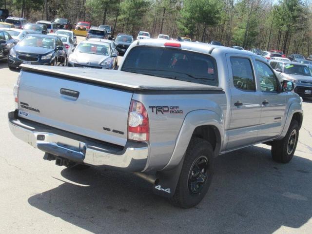 Photo of 2015 Silver Toyota Tacoma