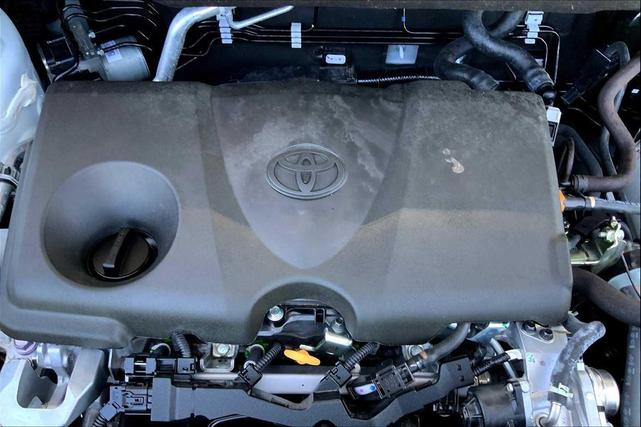 Photo of 2024 Ice Cap Toyota RAV4