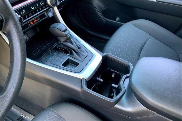 Photo of 2024 Ice Cap Toyota RAV4