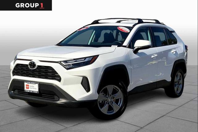 Photo of 2024 Ice Cap Toyota RAV4