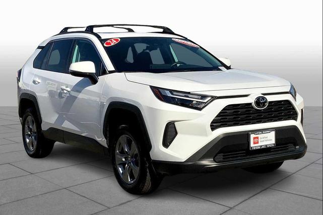 Photo of 2024 Ice Cap Toyota RAV4