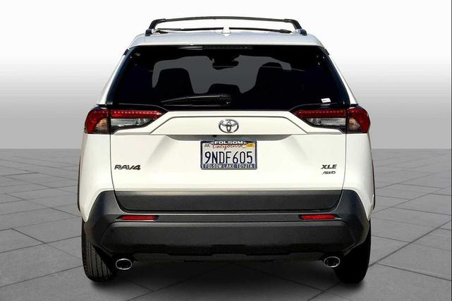 Photo of 2024 Ice Cap Toyota RAV4