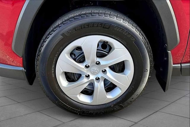 Photo of 2025 Ruby Flare Pearl Toyota RAV4