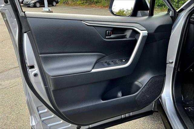 Photo of 2022 Silver Sky Metallic Toyota RAV4 Hybrid
