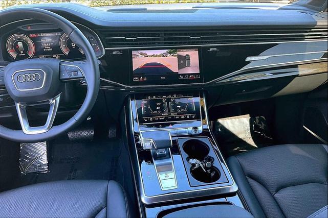 Photo of 2023 Carrara White Audi Q7