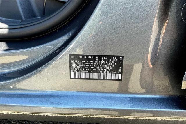Photo of 2024 Platinum Gray Metallic Volkswagen Jetta