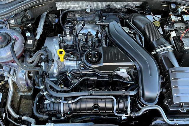 Photo of 2024 Platinum Gray Metallic Volkswagen Jetta