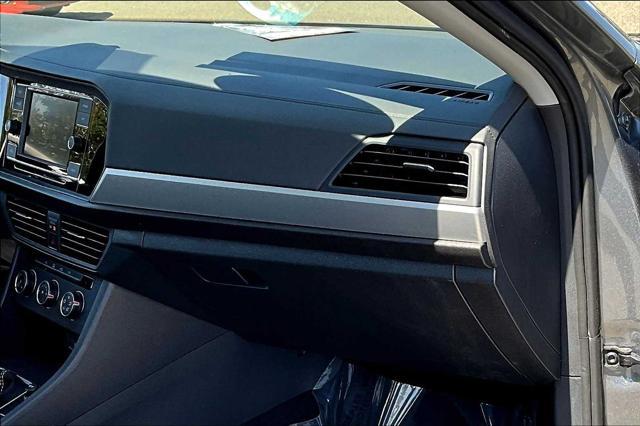 Photo of 2024 Platinum Gray Metallic Volkswagen Jetta