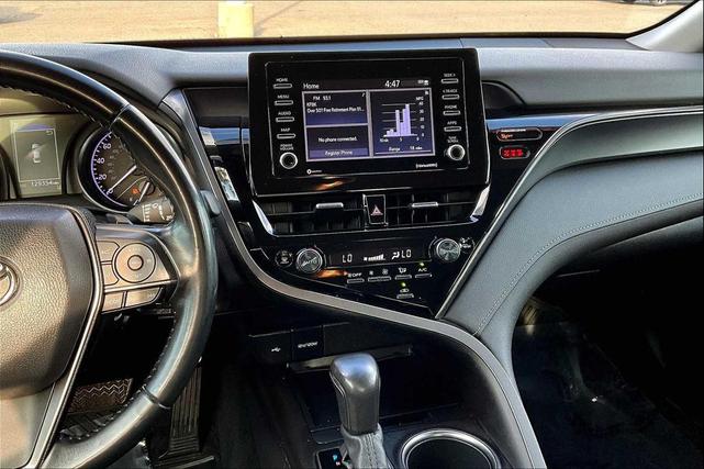 Photo of 2022 Midnight Black Metallic Toyota Camry