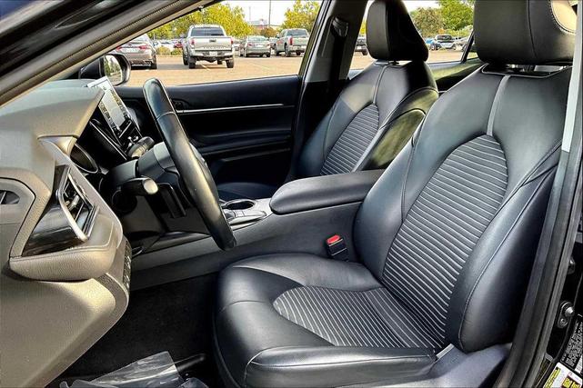 Photo of 2022 Midnight Black Metallic Toyota Camry