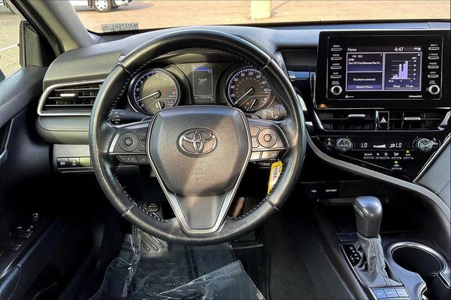Photo of 2022 Midnight Black Metallic Toyota Camry