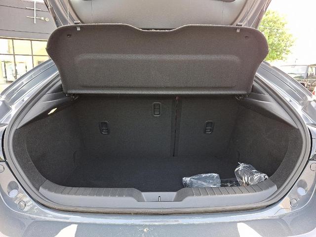 Photo of 2024 Polymetal Gray Metallic Mazda Mazda3