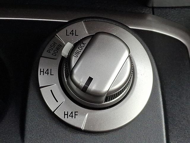 Photo of 2023 Classic Silver Metallic Toyota 4Runner