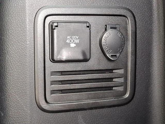 Photo of 2023 Classic Silver Metallic Toyota 4Runner