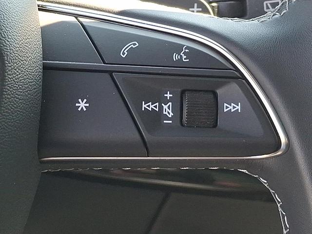 Photo of 2025 Mythos Black Metallic Audi Q7