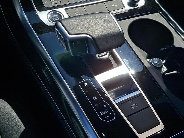 Photo of 2025 Mythos Black Metallic Audi Q7