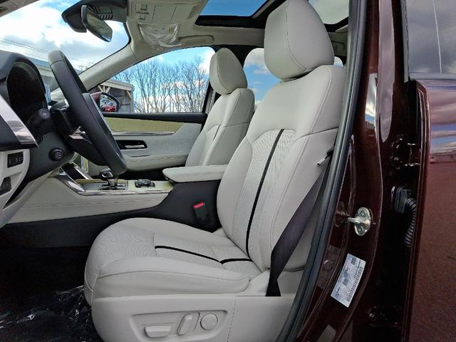 Photo of 2025 Artisan Red Premium Mazda CX-90