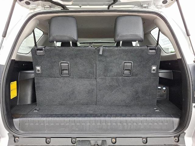 Photo of 2019 Classic Silver Metallic Toyota 4Runner