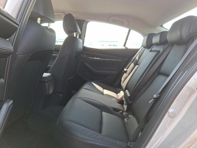 Photo of 2025 Platinum Mazda Mazda3
