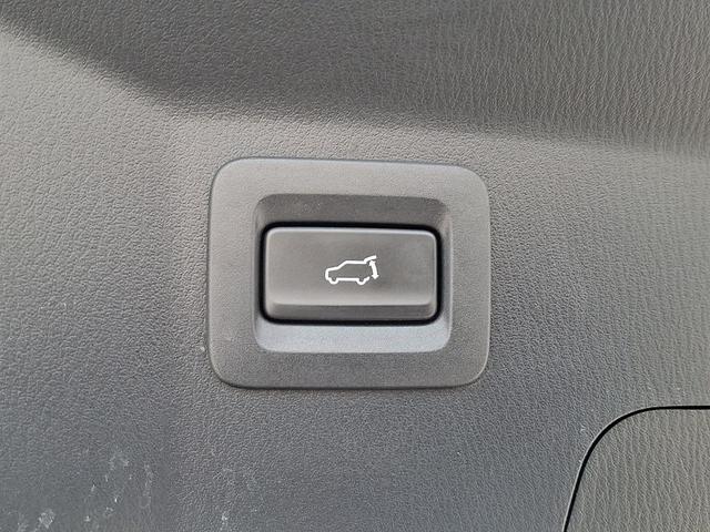 Photo of 2023 Jet Black Mica Mazda CX-9