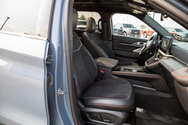 Photo of 2025 Vapor Blue Metallic Ford Explorer