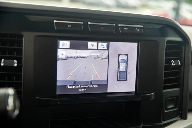 Photo of 2023 Oxford White Ford F-250