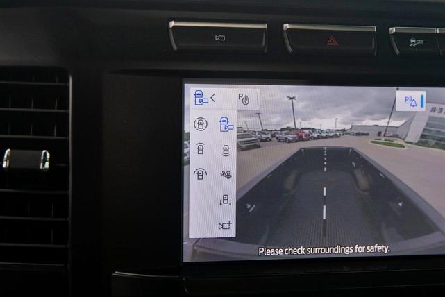 Photo of 2023 Oxford White Ford F-250