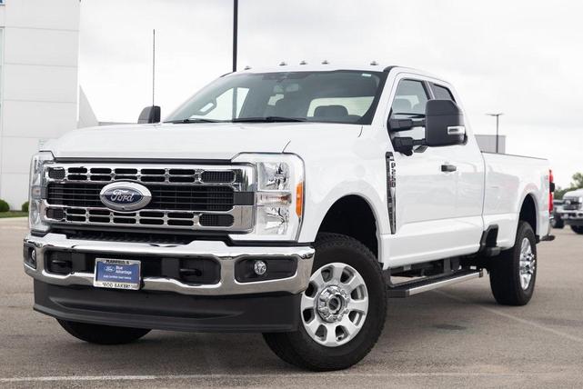 Photo of 2023 Oxford White Ford F-250