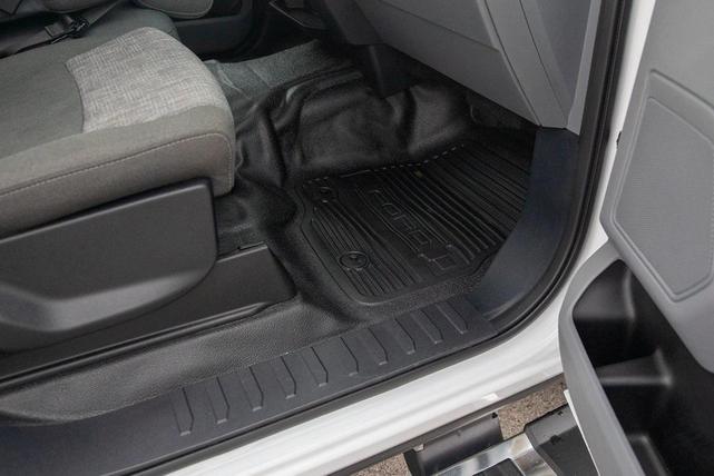 Photo of 2023 Oxford White Ford F-250