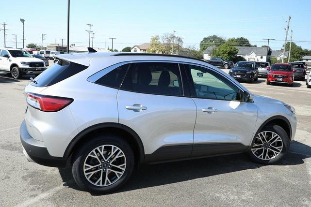 Photo of 2020 Ingot Silver Metallic Ford Escape