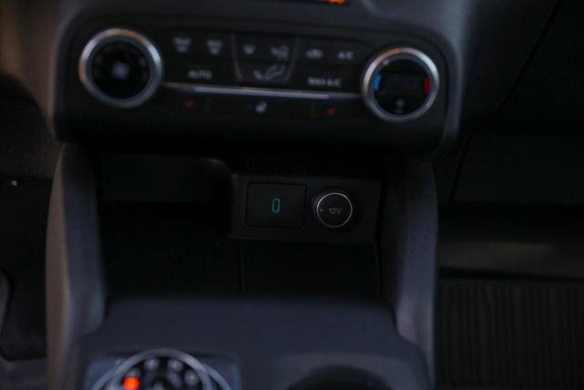 Photo of 2020 Ingot Silver Metallic Ford Escape