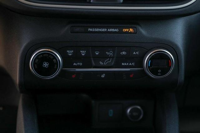 Photo of 2020 Ingot Silver Metallic Ford Escape