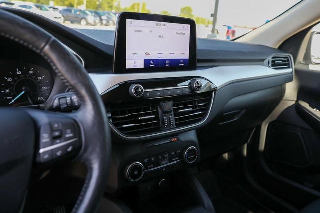 Photo of 2020 Ingot Silver Metallic Ford Escape