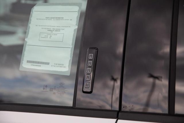 Photo of 2024 Oxford White Ford F-150