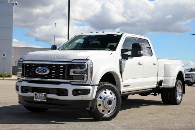 Photo of 2026 White Metallic Ford F-450