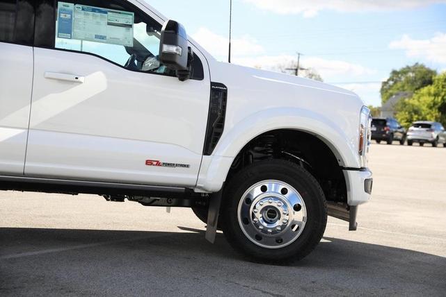 Photo of 2026 White Metallic Ford F-450