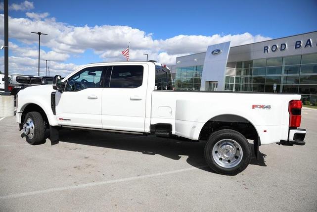 Photo of 2026 White Metallic Ford F-450